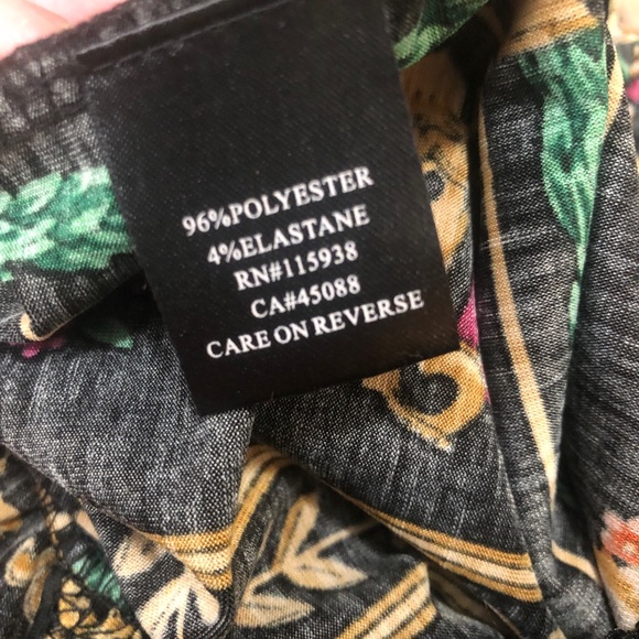 Slinky silky scarf black dress with gold and flowers 🌺 size small v-neck - Picture 13 of 15